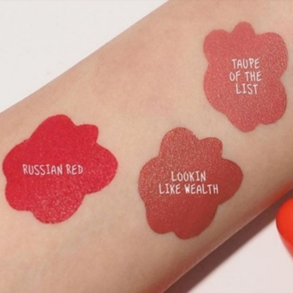 MAC Cosmetics Lookin Like Wealth Special Edition Lipstick - Picture 8 of 8